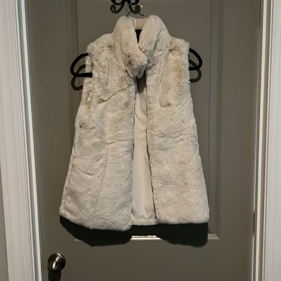Mango Girls Fur effect Vest - Picture 8 of 10